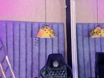 SkylerBloomm  live sex cam