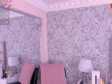 SkylerBloomm  live sex cam