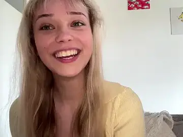 SourMidday  live sex cam