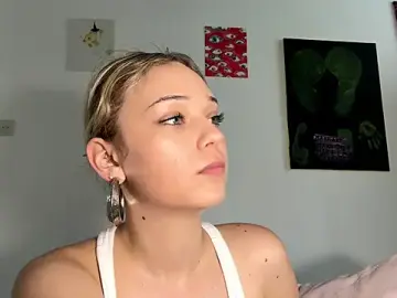 SourMidday  live sex cam