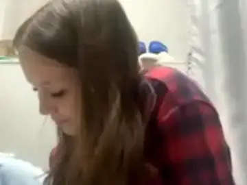 TannishTearing  live sex cam