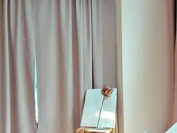 Katefoxlive  live sex cam