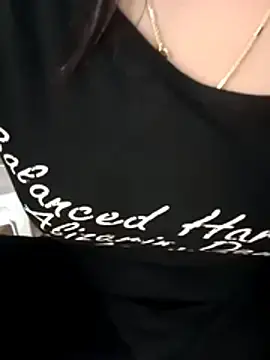 Shy-bany123  live sex cam