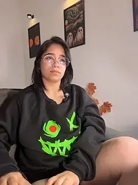 Tati_reyess  live sex cam