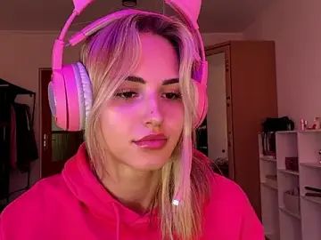 Evva_mayy  live sex cam