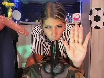 LaureenHills  live sex cam