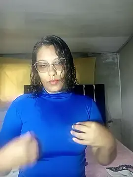 Amaradiaz  live sex cam