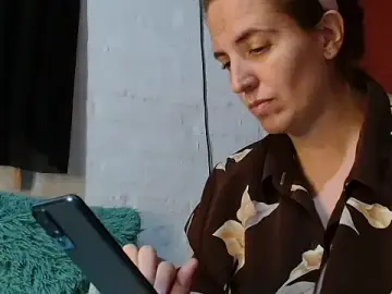Vegaana  live sex cam