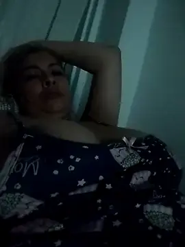 Victoria_milf_x  live sex cam
