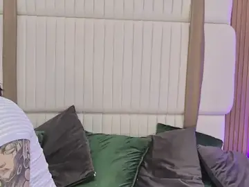 Bamby_Buu21  live sex cam