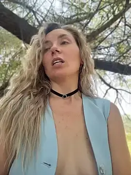 Crazy-Rosa  live sex cam
