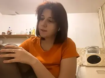 Julie_mayers_  live sex cam