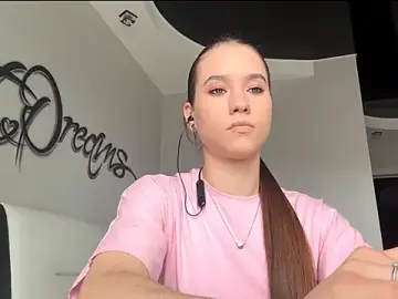 NichellePrueter  live sex cam