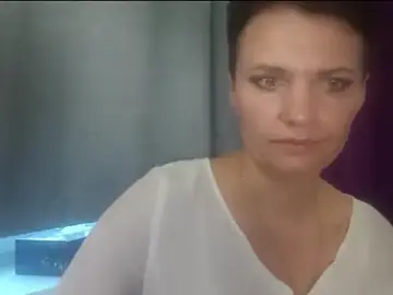 HotMamaQueen234  live sex cam