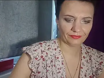HotMamaQueen234  live sex cam