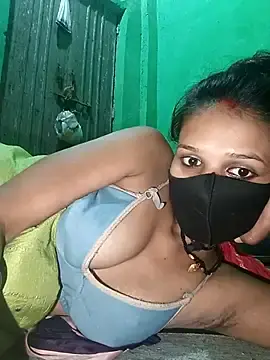 Hoty_girl_143  live sex cam