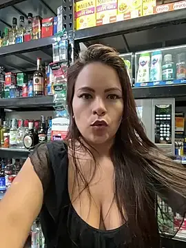 MIA_ROSSEEE  live sex cam