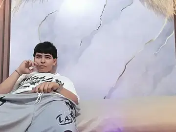 RoyalFusion_OS  live sex cam