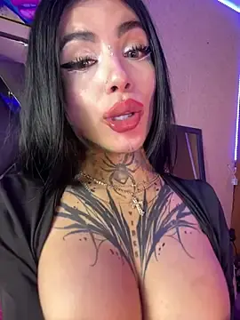 SamanthaaSutra  live sex cam