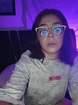 Summi10L  live sex cam