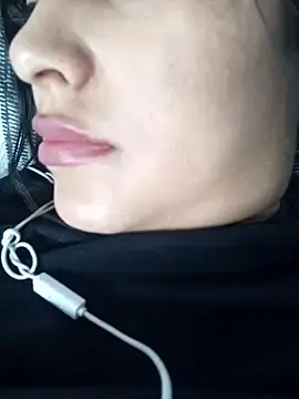 Cazumyy  live sex cam