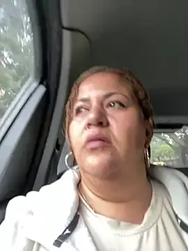 Sweettboobss  live sex cam