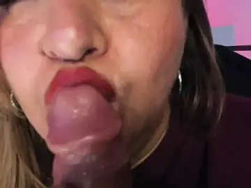Sweettboobss  live sex cam