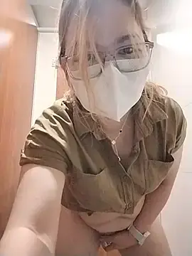 AsianMhiendy  live sex cam