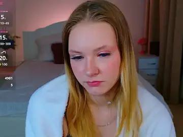 StaceyyJones  live sex cam
