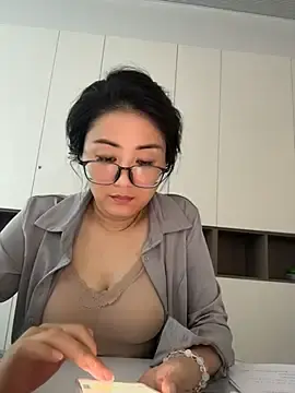 Yangguang-a  live sex cam