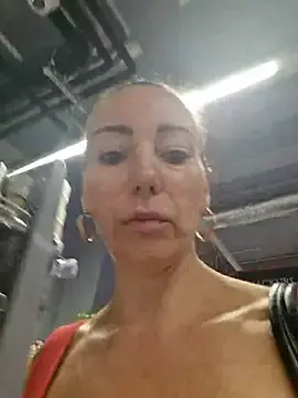 Milflovelyxxx  live sex cam