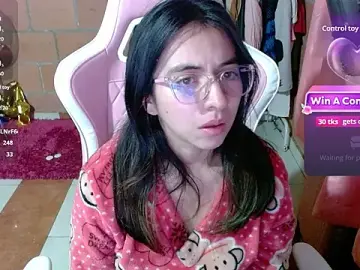 Maggie_Fox3  live sex cam