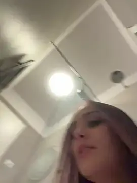 ScarStarX  live sex cam