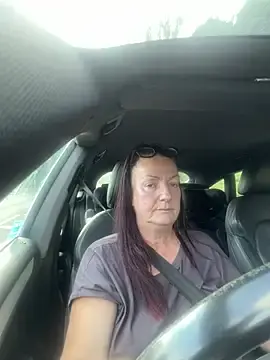 Tillieuk  live sex cam