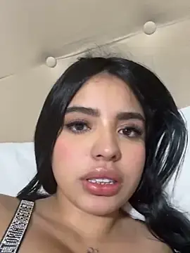 Baby_pocahontas  live sex cam