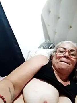 Chanelsexx  live sex cam