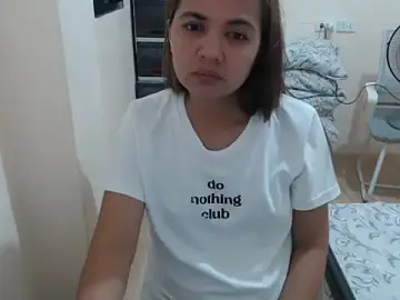 XTheLastVIRGINx  live sex cam