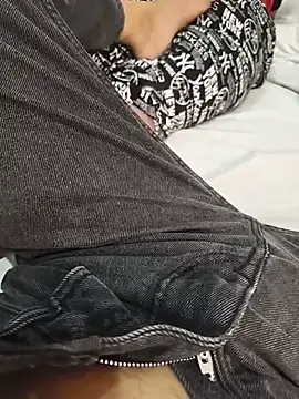 Anjlina143  live sex cam