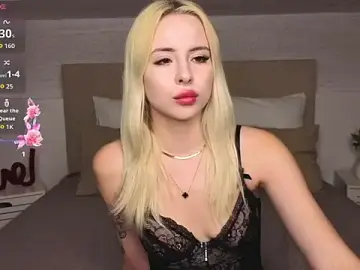 Bella_crazyy  live sex cam