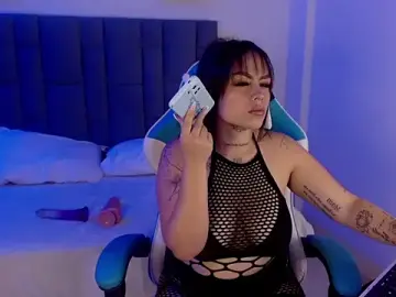 Nati_blush  live sex cam