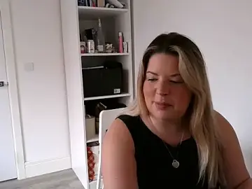 Scarlett-luxe  live sex cam