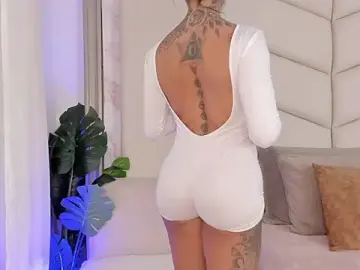 ValkyBes  live sex cam