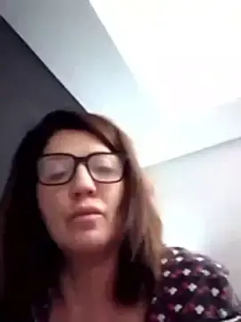 Alessia1-  live sex cam