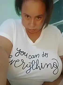 Dannahot85  live sex cam