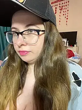 DienkaGreen  live sex cam