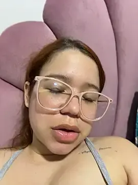 Lucyklein2022  live sex cam