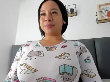 MaraOwen_  live sex cam