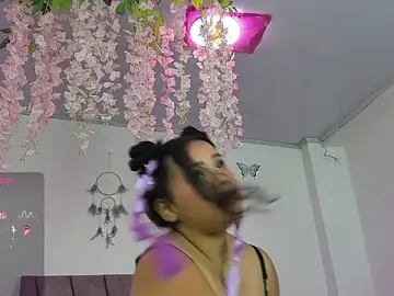 NahomyEvans  live sex cam