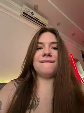 Vikki_toriya  live sex cam