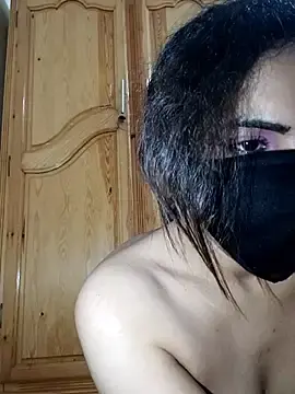 Ghadiraa  live sex cam